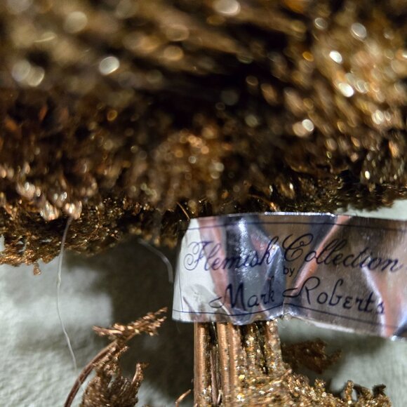 Flemish themed/designed tabletop Christmas Trees - Picture 6 of 6